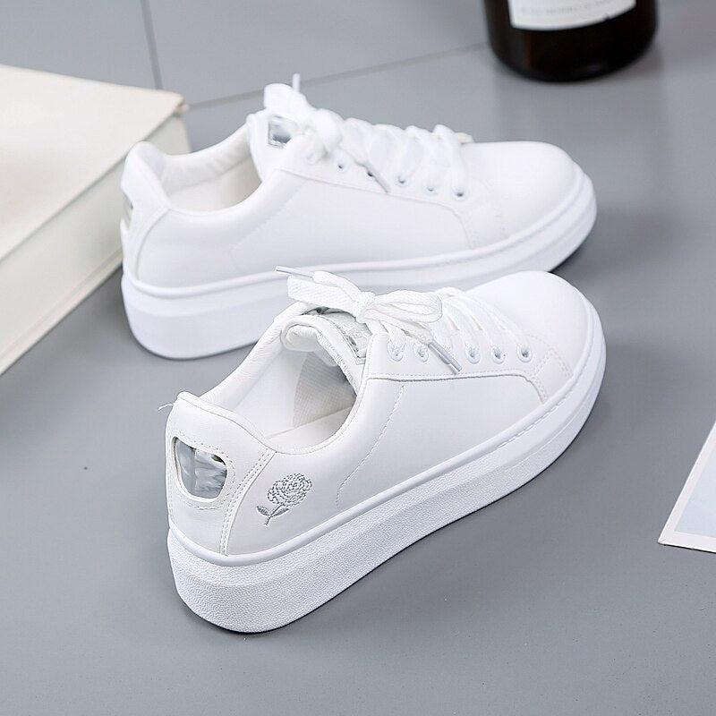 Women Casual Shoes 2020 New Spring Women Shoes Fashion Embroidered White Sneakers Breathable Flower Lace-Up Women Sneakers