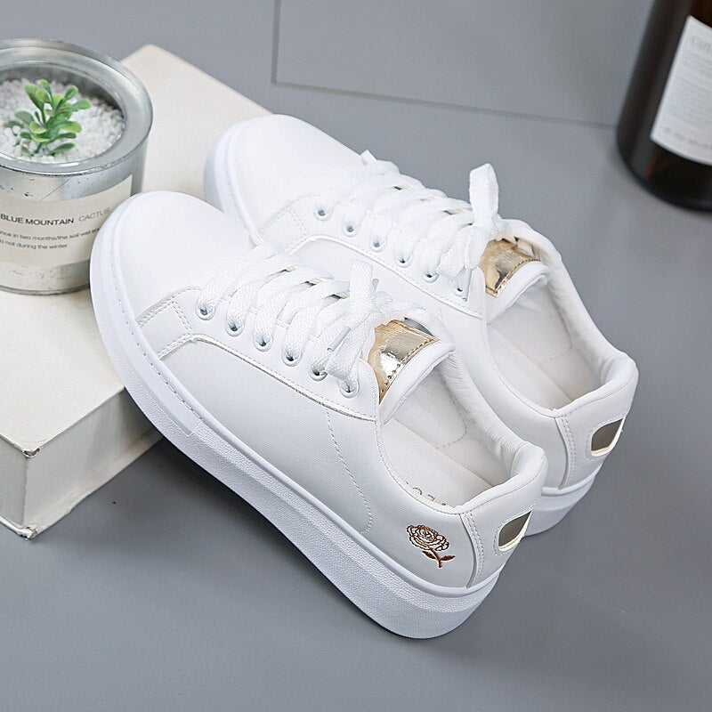 Women Casual Shoes 2020 New Spring Women Shoes Fashion Embroidered White Sneakers Breathable Flower Lace-Up Women Sneakers